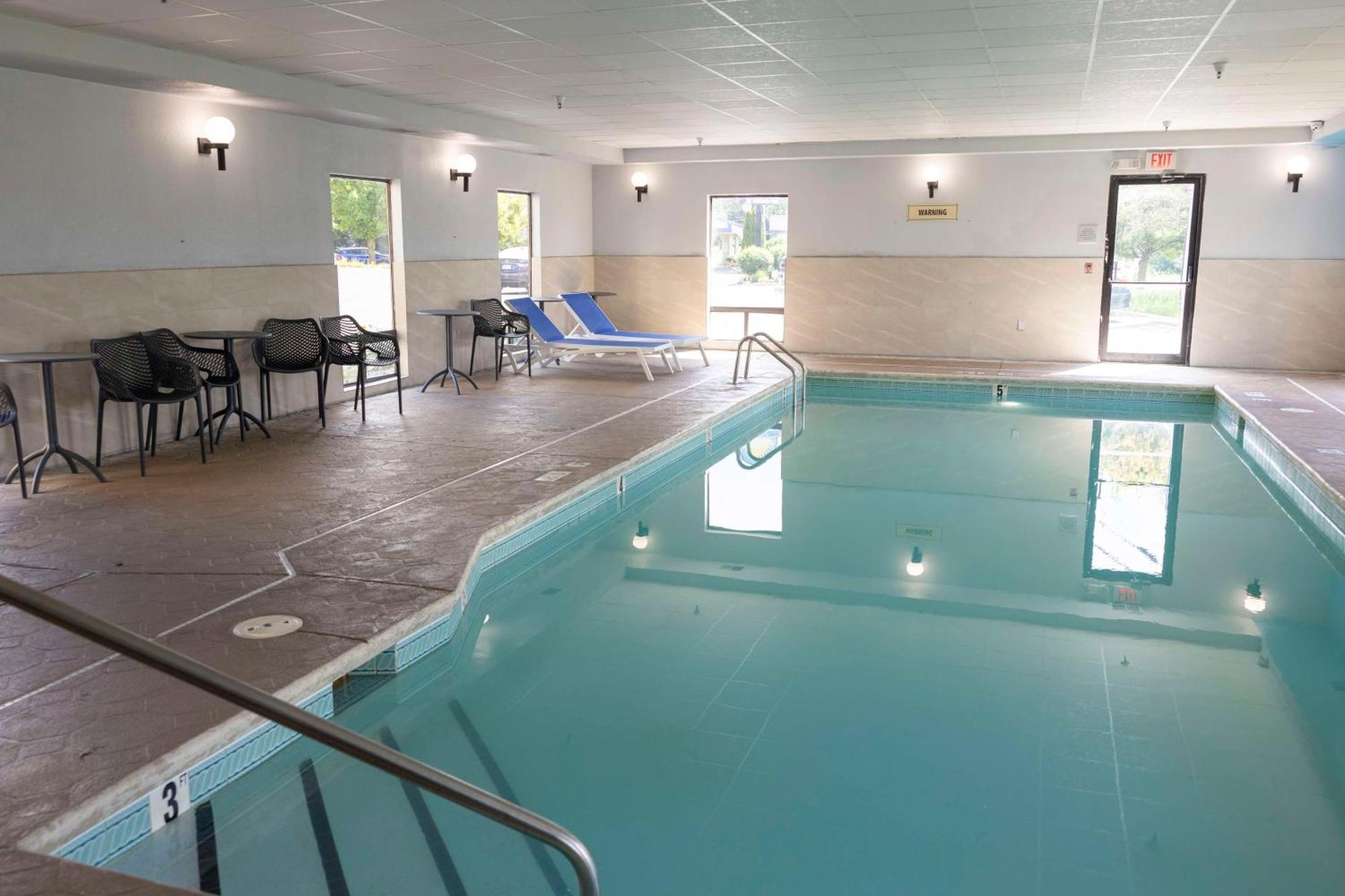 Hampton Inn Kent/Akron Area Eksteriør bilde