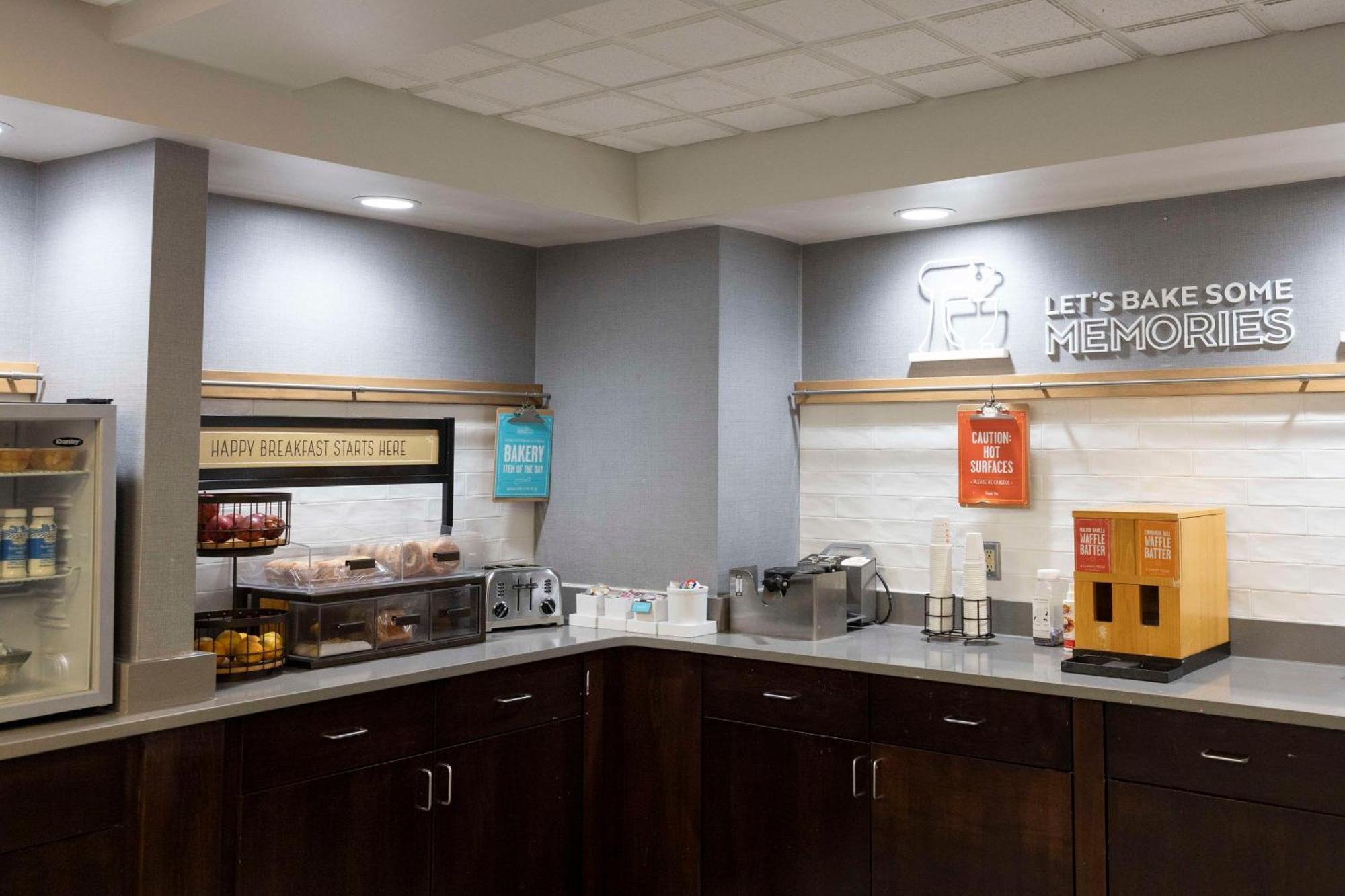 Hampton Inn Kent/Akron Area Eksteriør bilde