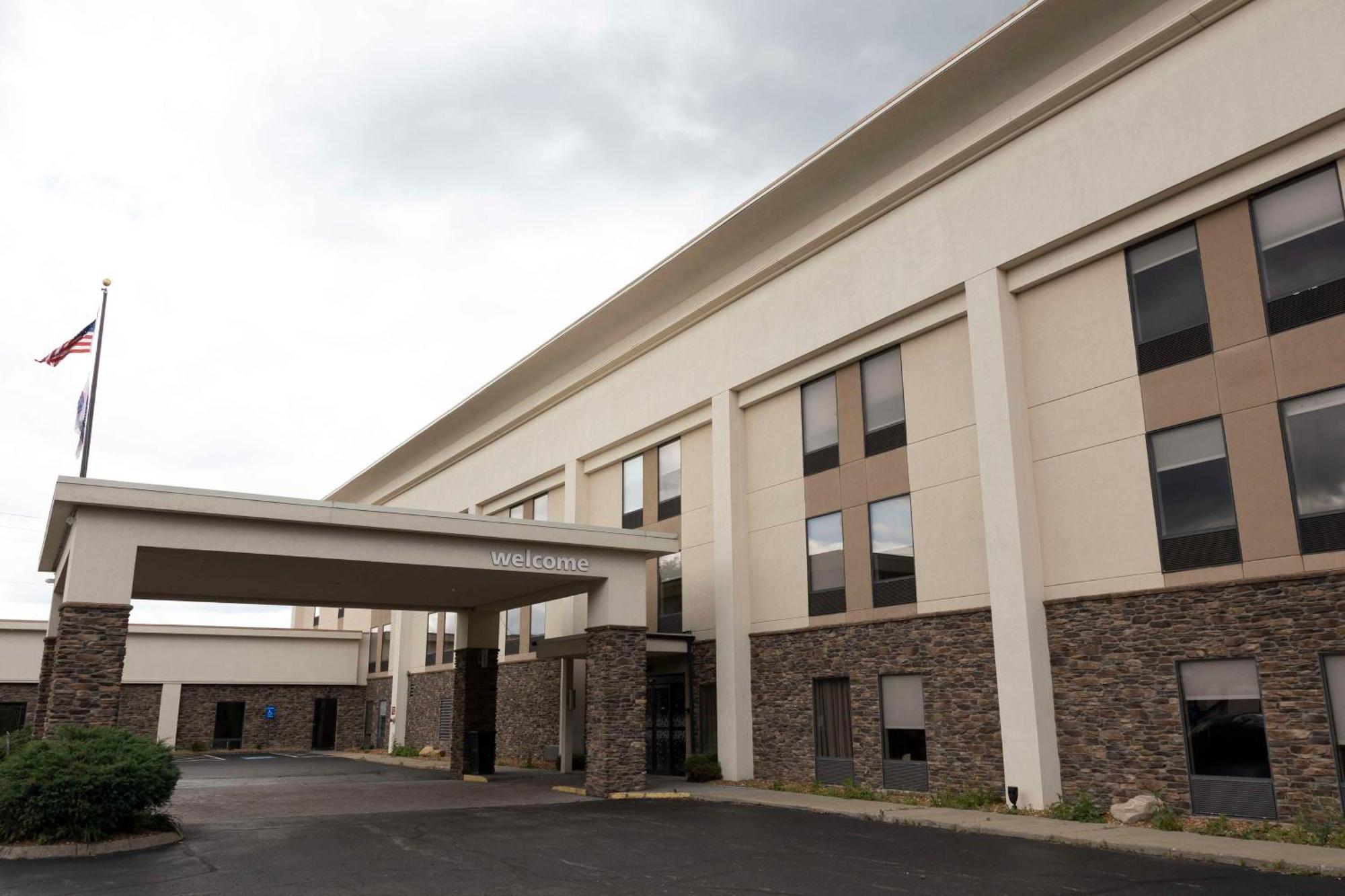 Hampton Inn Kent/Akron Area Eksteriør bilde